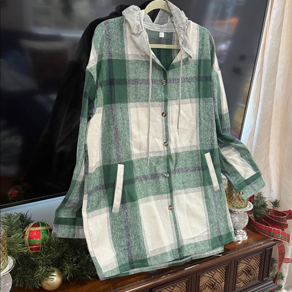 Buffalo Plaid Hooded Shacket Button Down - Picture 12 of 14